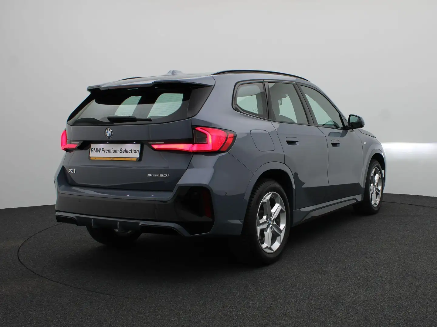 BMW X1 sDrive20i M Sportpakket | Innovation Pack	| Comfor Gris - 2