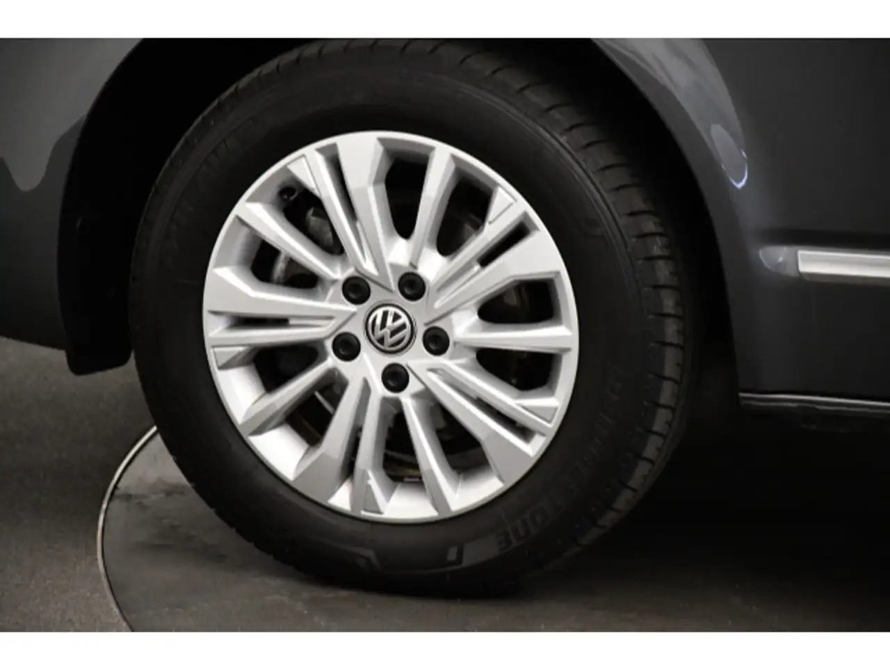 Volkswagen T6.1 Multivan 2.0 TDI DSG Generation Six Rückfah 13