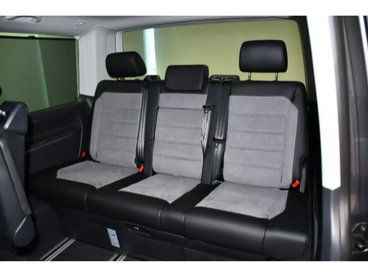 Volkswagen T6.1 Multivan 2.0 TDI DSG Generation Six Rückfah 10