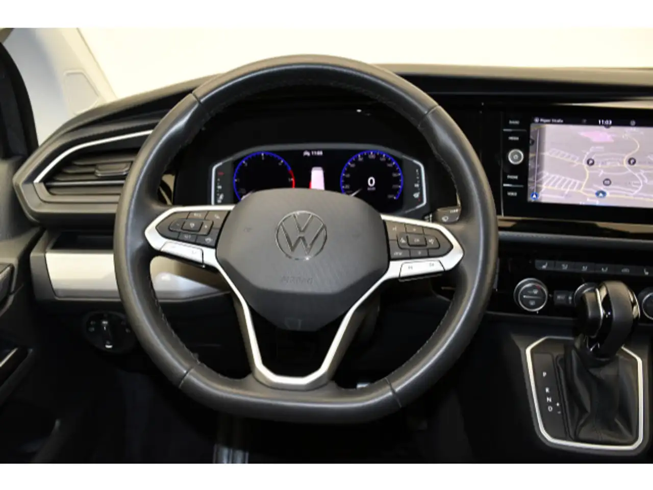 Volkswagen T6.1 Multivan 2.0 TDI DSG Generation Six Rückfah 5