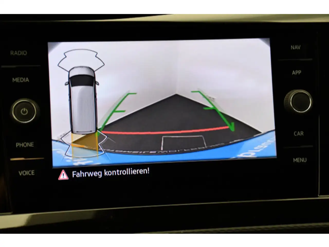 Volkswagen T6.1 Multivan 2.0 TDI DSG Generation Six Rückfah 8