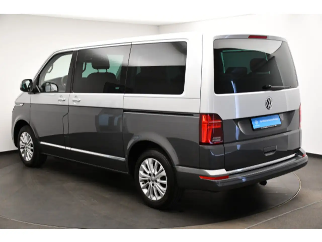 Volkswagen T6.1 Multivan 2.0 TDI DSG Generation Six Rückfah 15