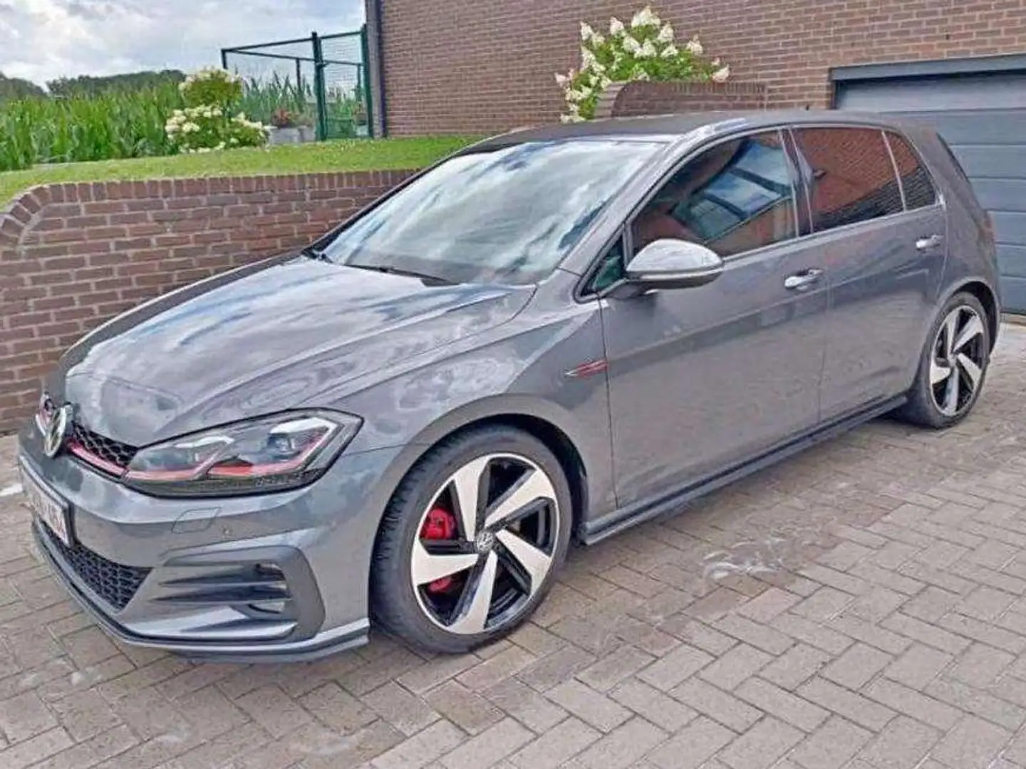 Volkswagen Golf GTI VII PERFORMANCE / 244 PS / CAR PLAY / Grijs - 1