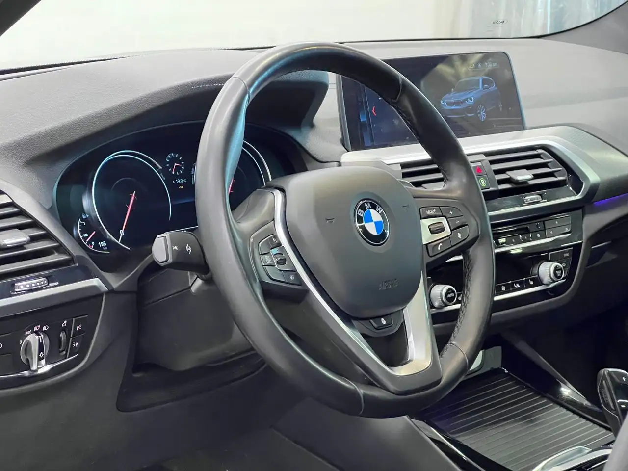 BMW X3 снимка BMW X3