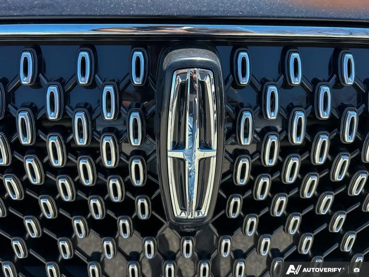 Lincoln Aviator снимка Lincoln Aviator