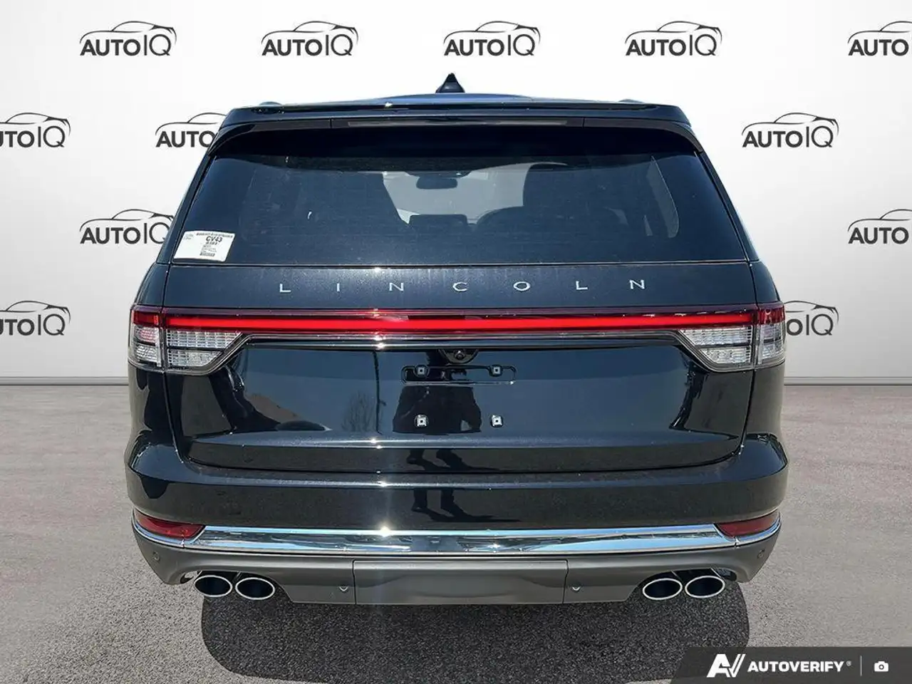 Lincoln Aviator снимка Lincoln Aviator