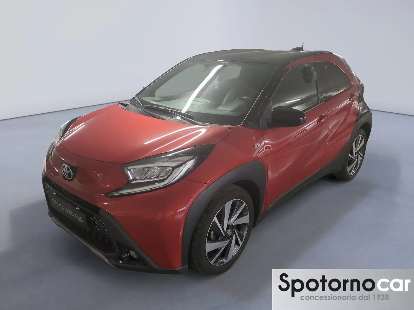 Toyota Aygo X Aygo X 1.0 VVT-i 72 CV 5 porte Lounge - 1