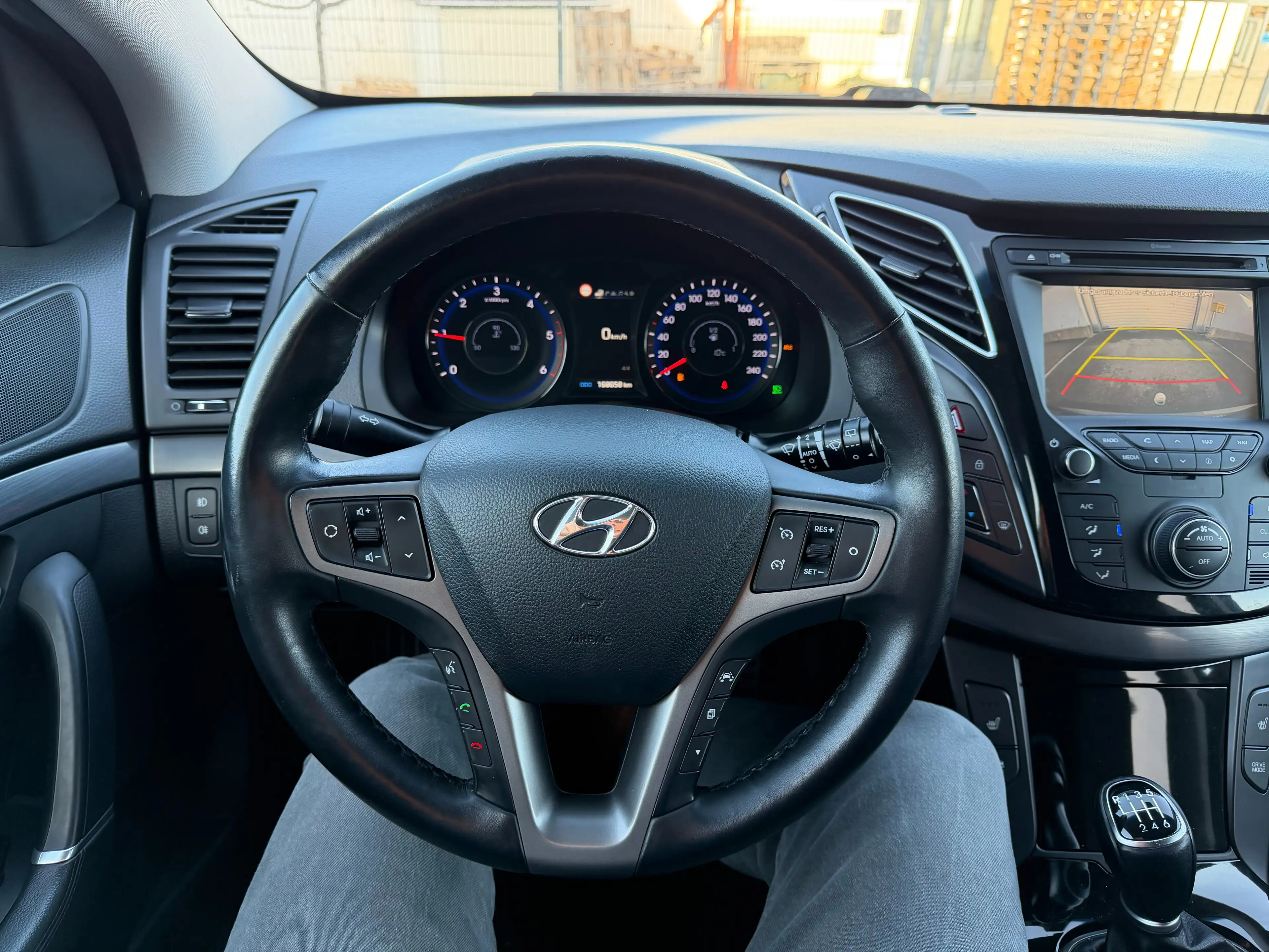 Hyundai i40 blue Style — photo 12