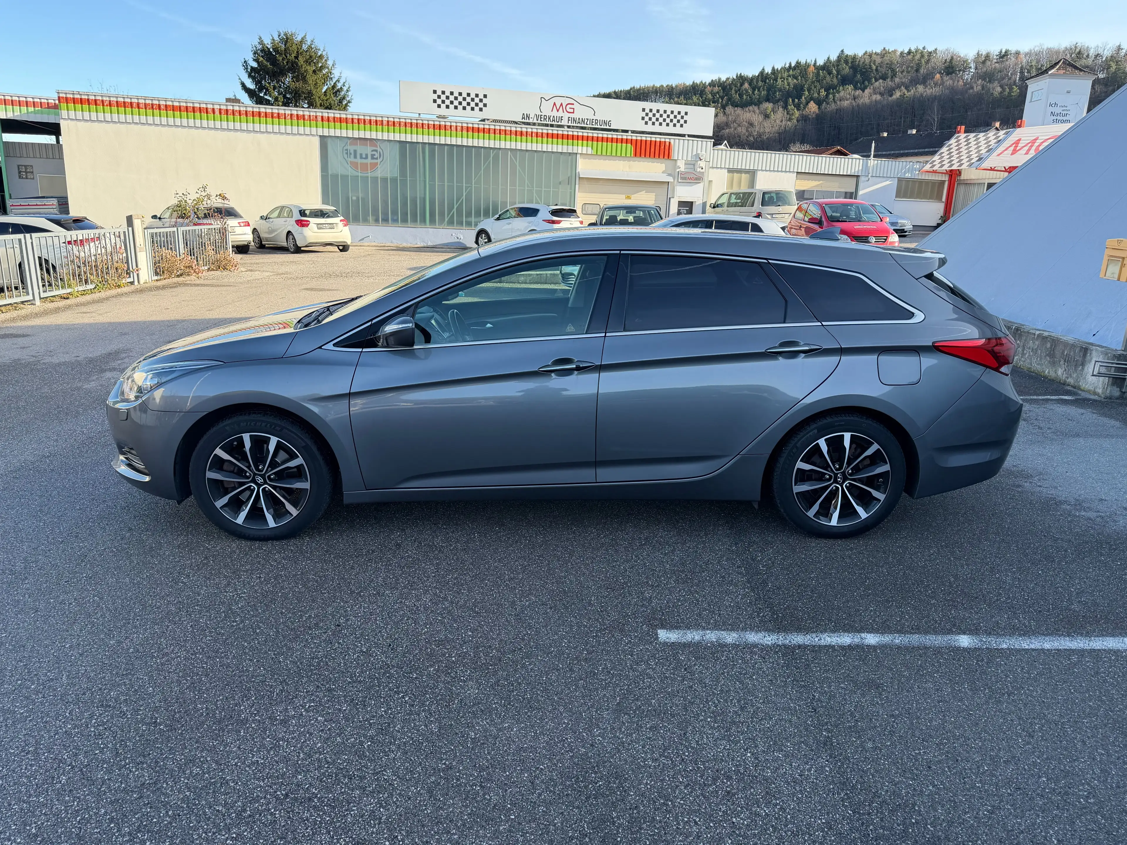 Hyundai i40 blue Style — photo 5