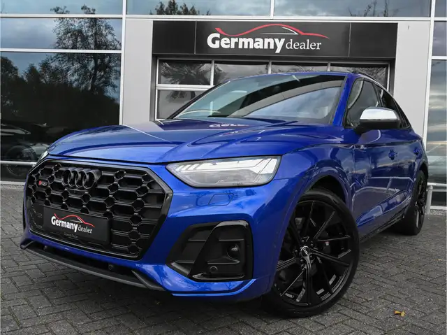 Audi SQ5 view 14