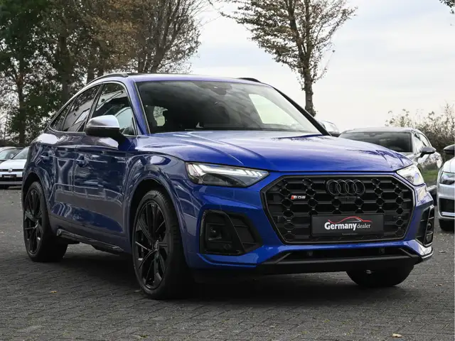 Audi SQ5 view 4
