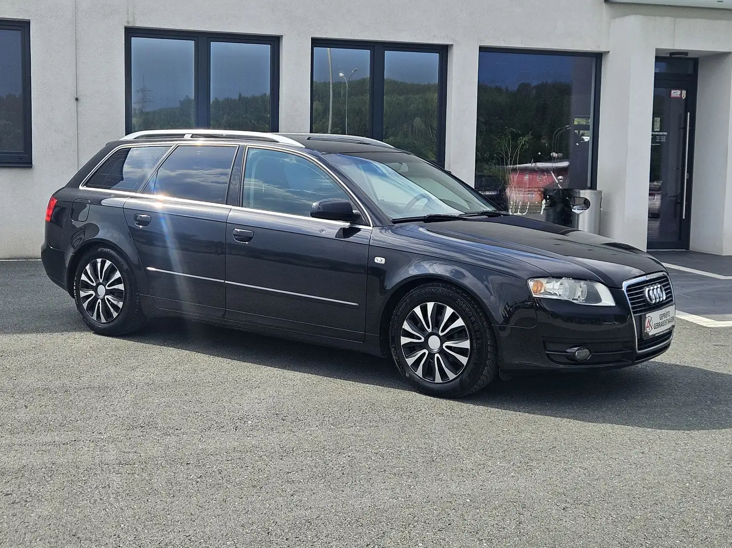 Audi A4 1.9 TDI Schwarz - 1