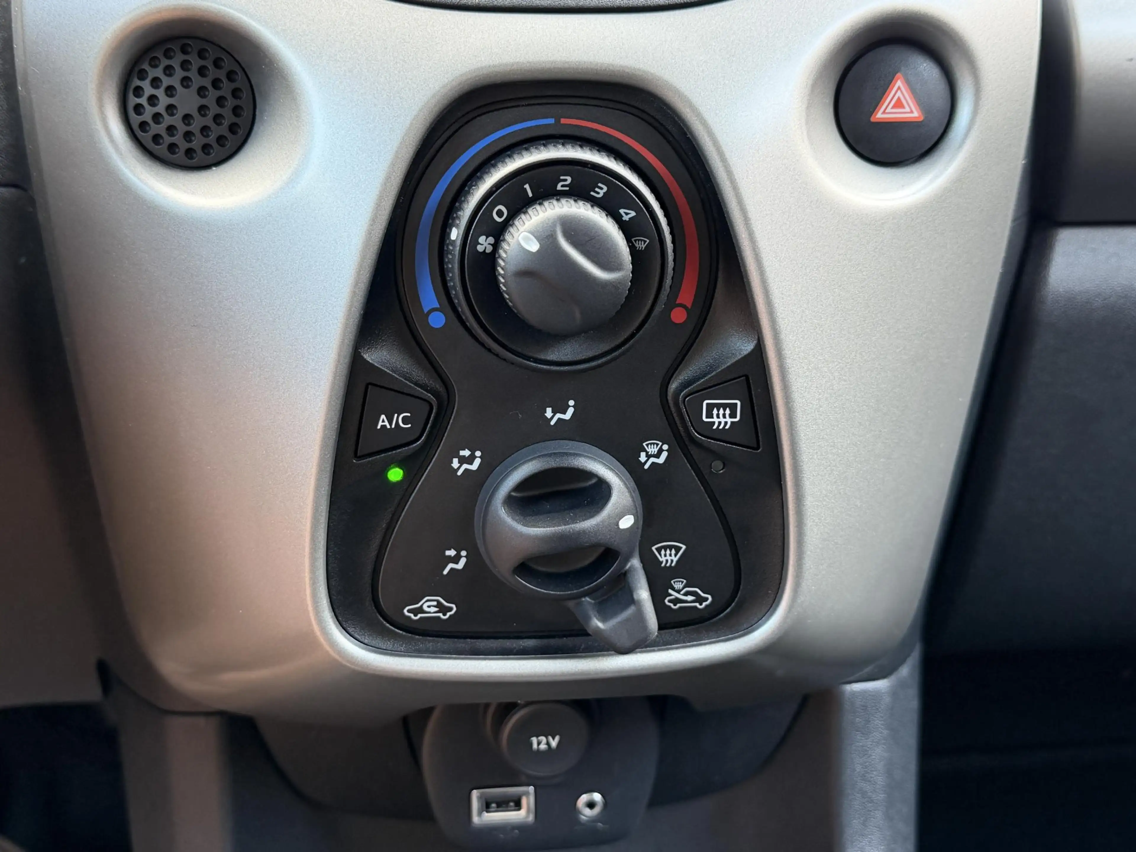 Peugeot 108 1.0 e-VTi Active Airco, Bluetooth, Garantie — photo 15