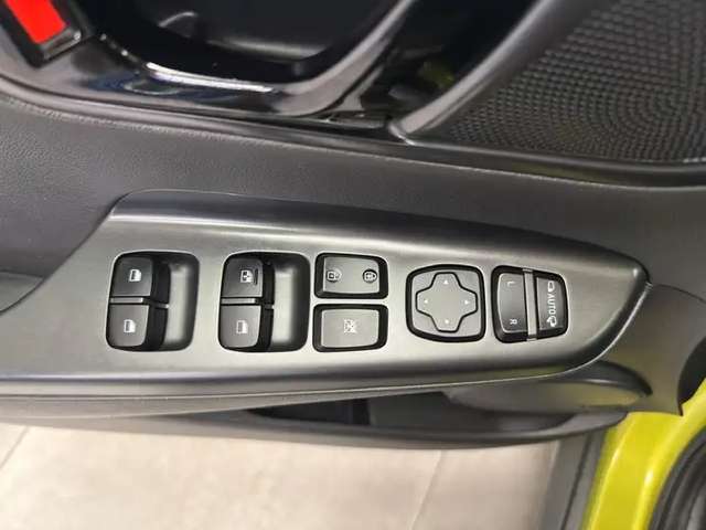 Hyundai KONA — photo 18