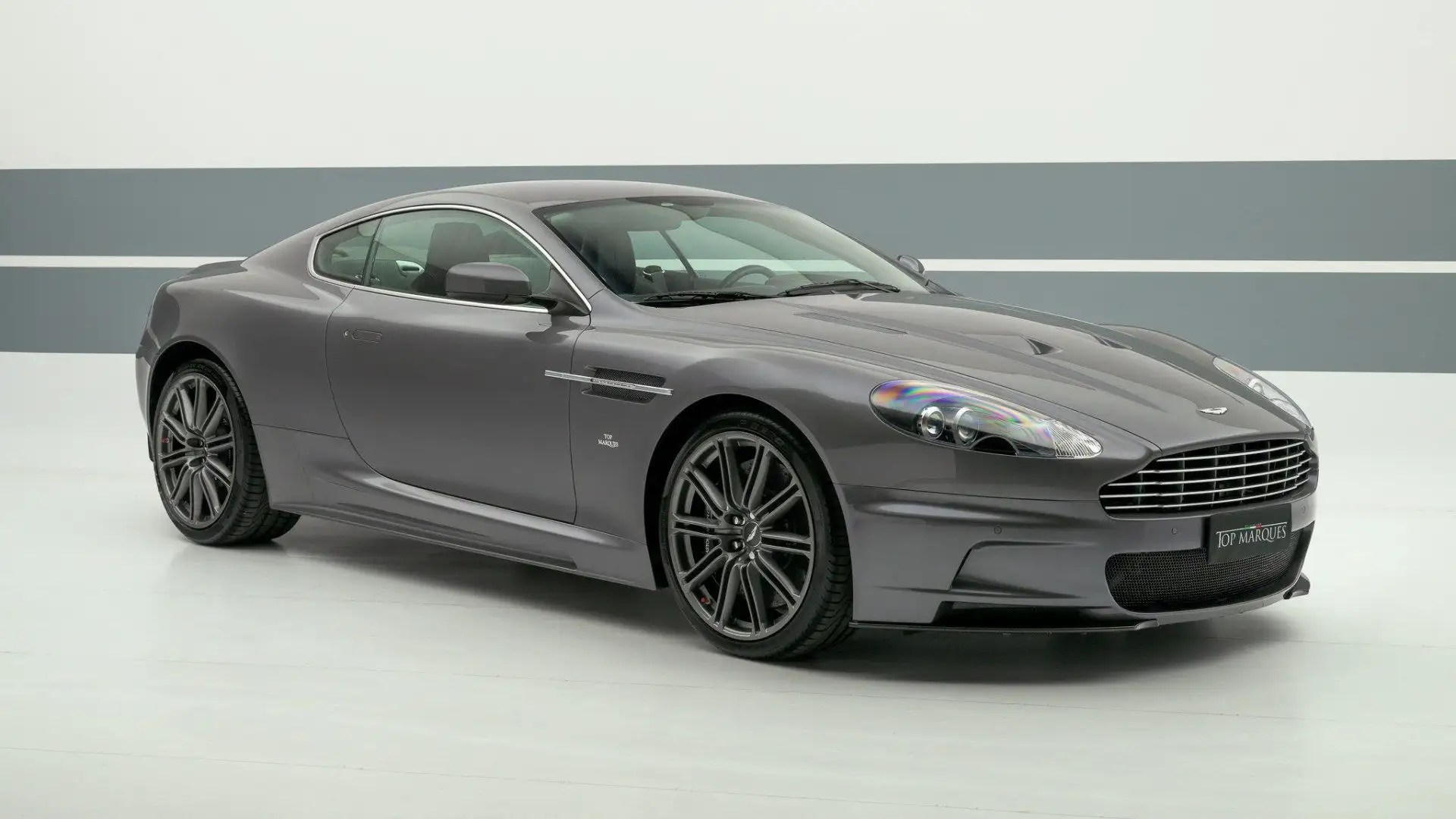 Aston Martin DBS Coupé Touchtronic Grau - 2