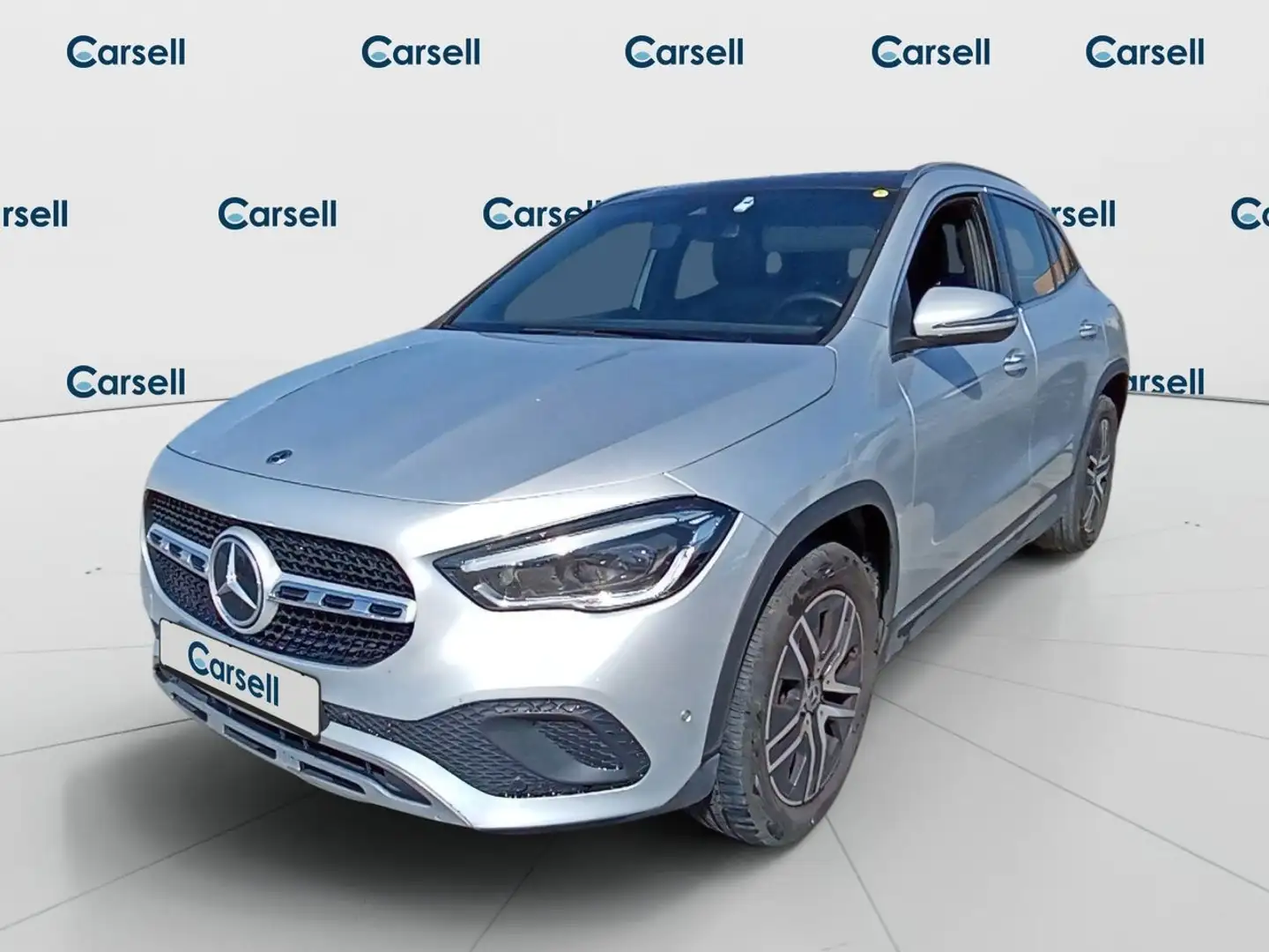 Mercedes-Benz GLA 200 D Argent - 1