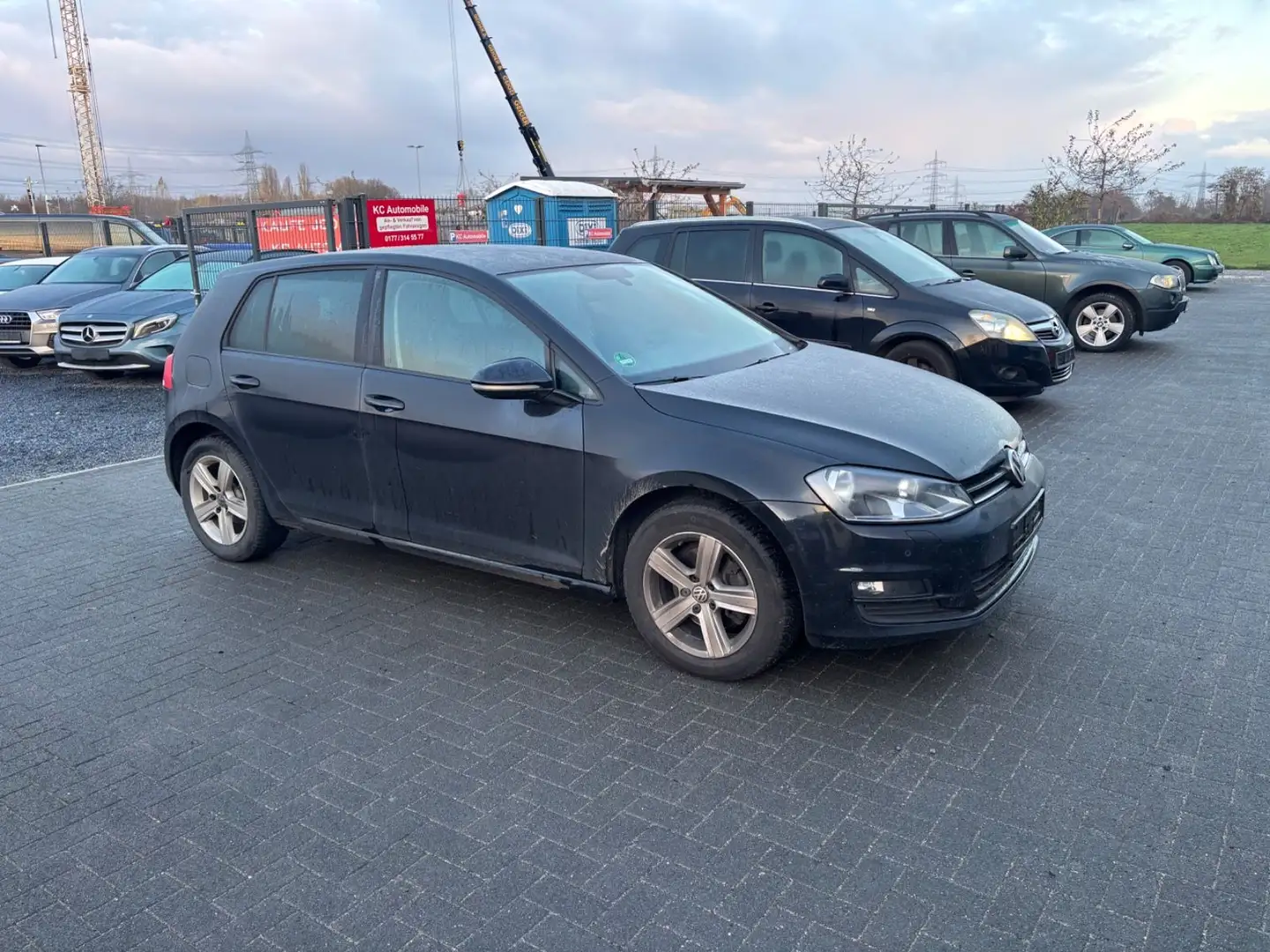 Volkswagen Golf VII Lim. Comfortline BMT*TÜV NEU* Schwarz - 1