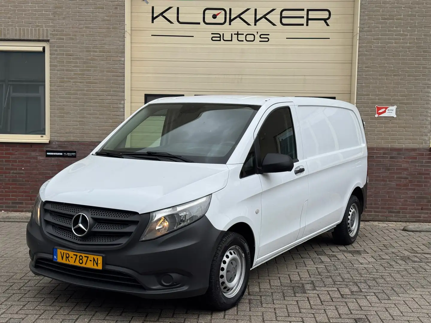 Mercedes-Benz Vito 114 CDI Functional Airco | 113.000KM | Navi Weiß - 1