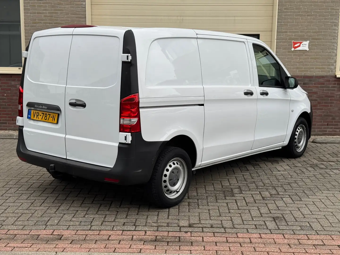 Mercedes-Benz Vito 114 CDI Functional Airco | 113.000KM | Navi Weiß - 2