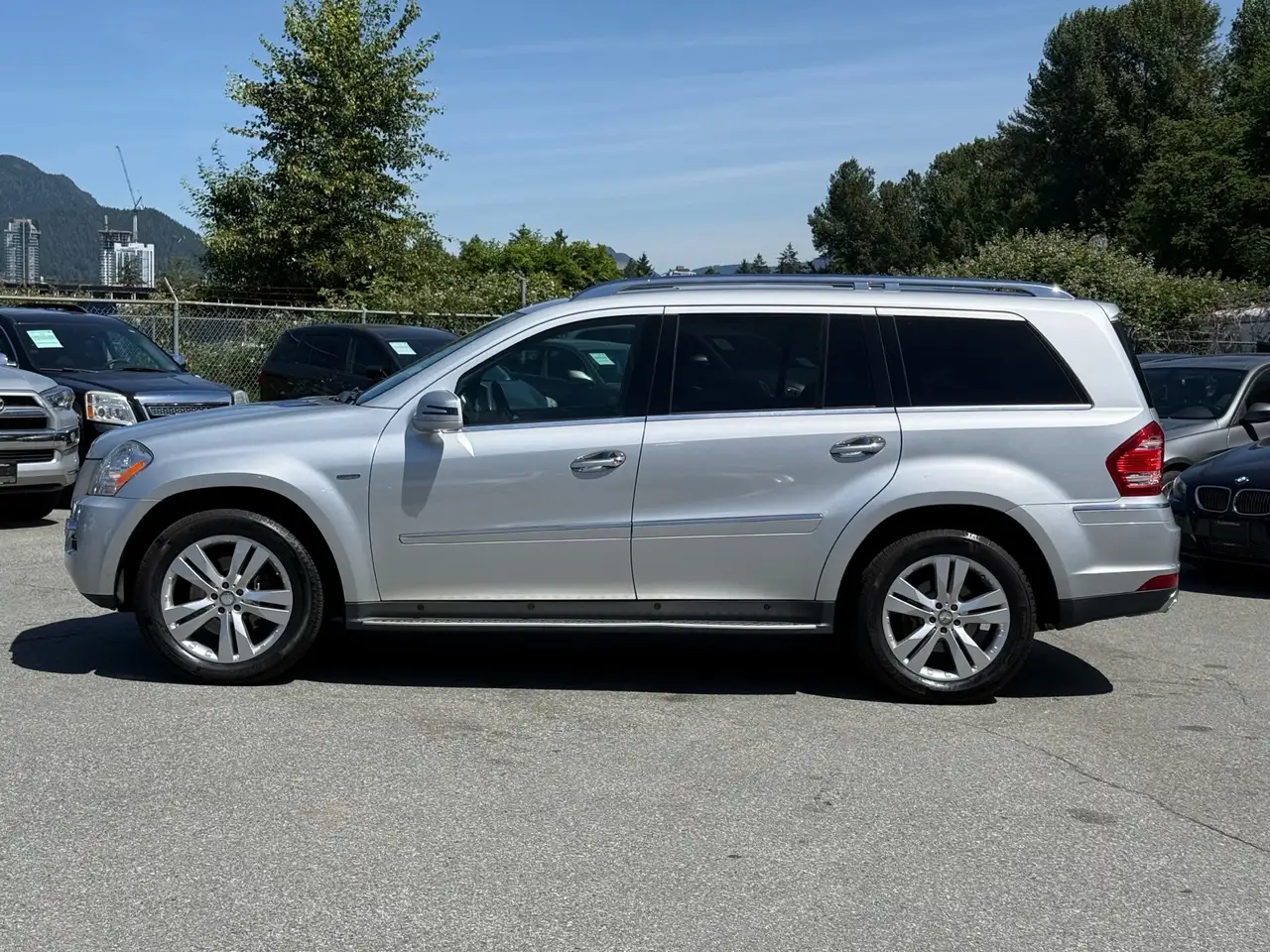 Mercedes-Benz GL-Class photo Mercedes-Benz GL-Class