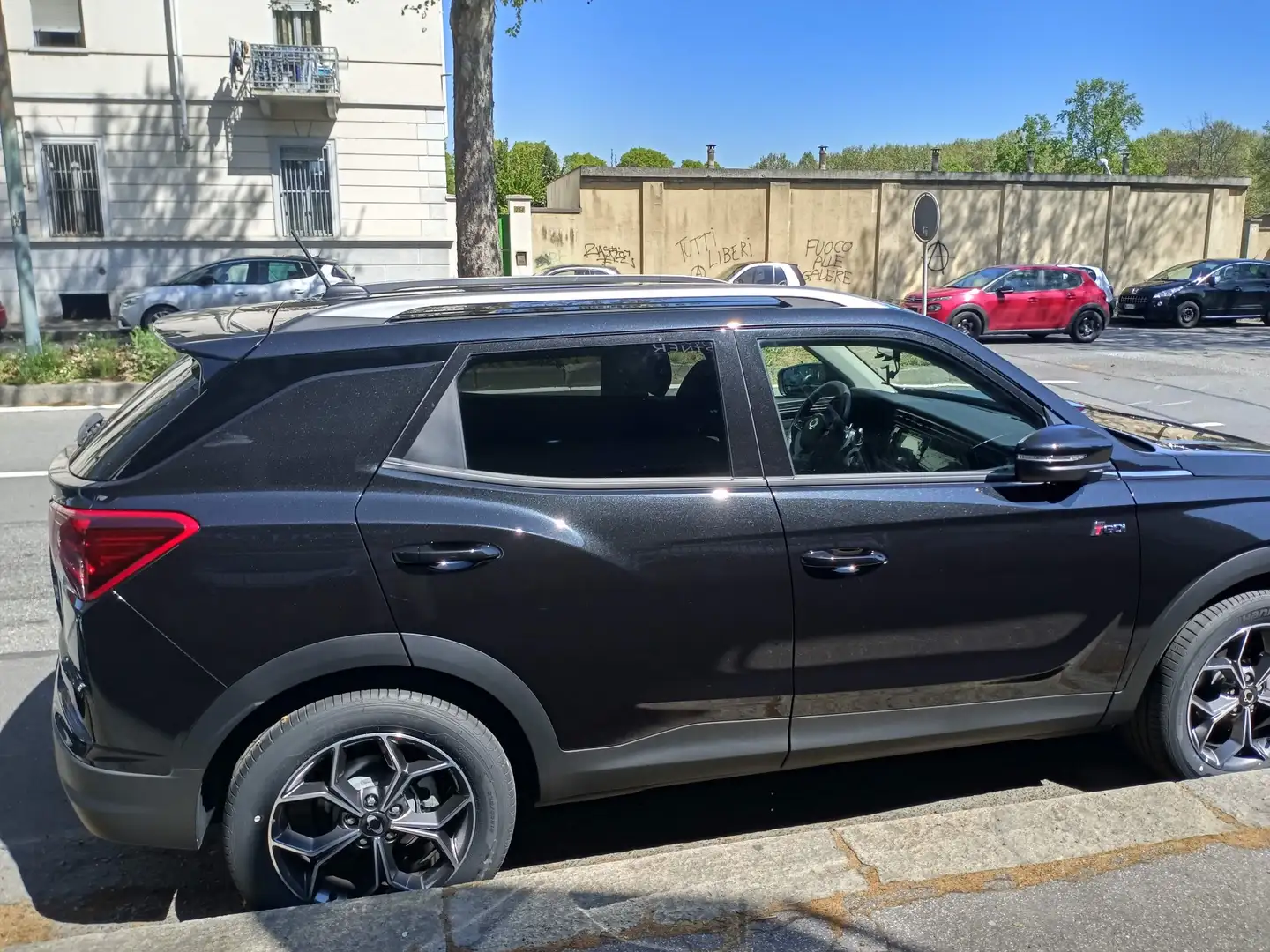 SsangYong Korando 1.5 turbo benzina Gpl 2wd auto Schwarz - 2