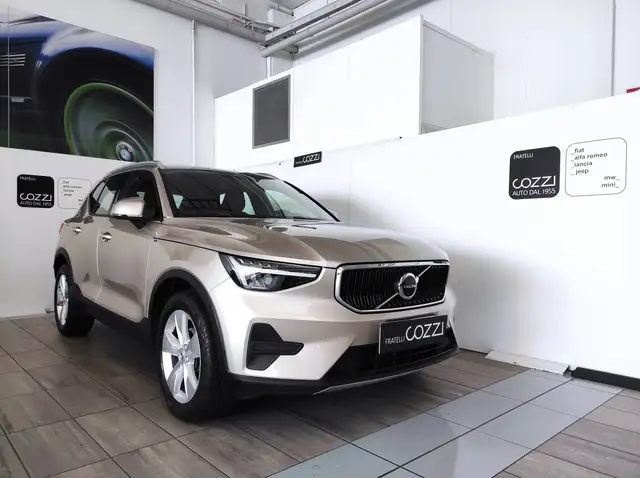 Volvo XC40 (AUTOCARRO) T2 Geartronic Momentum Core N1