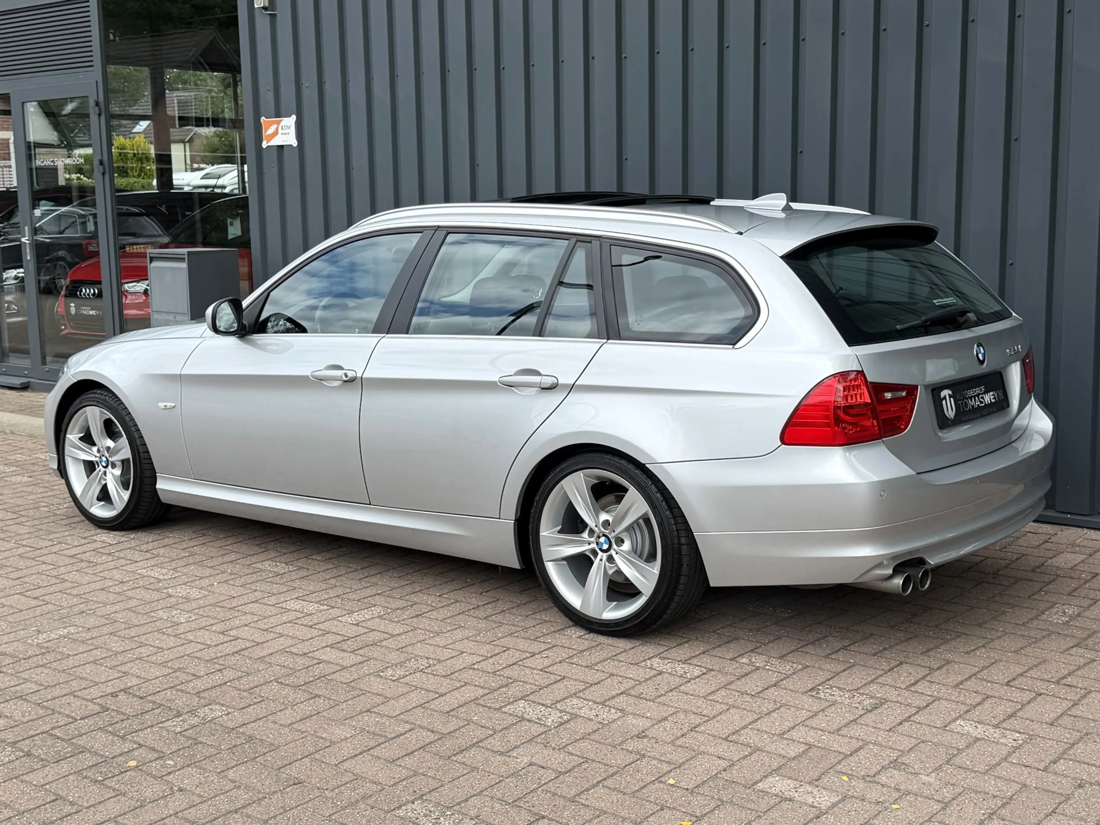BMW 325 3-serie Touring 325i High Executive 69.989 KM!/AUT — photo 3