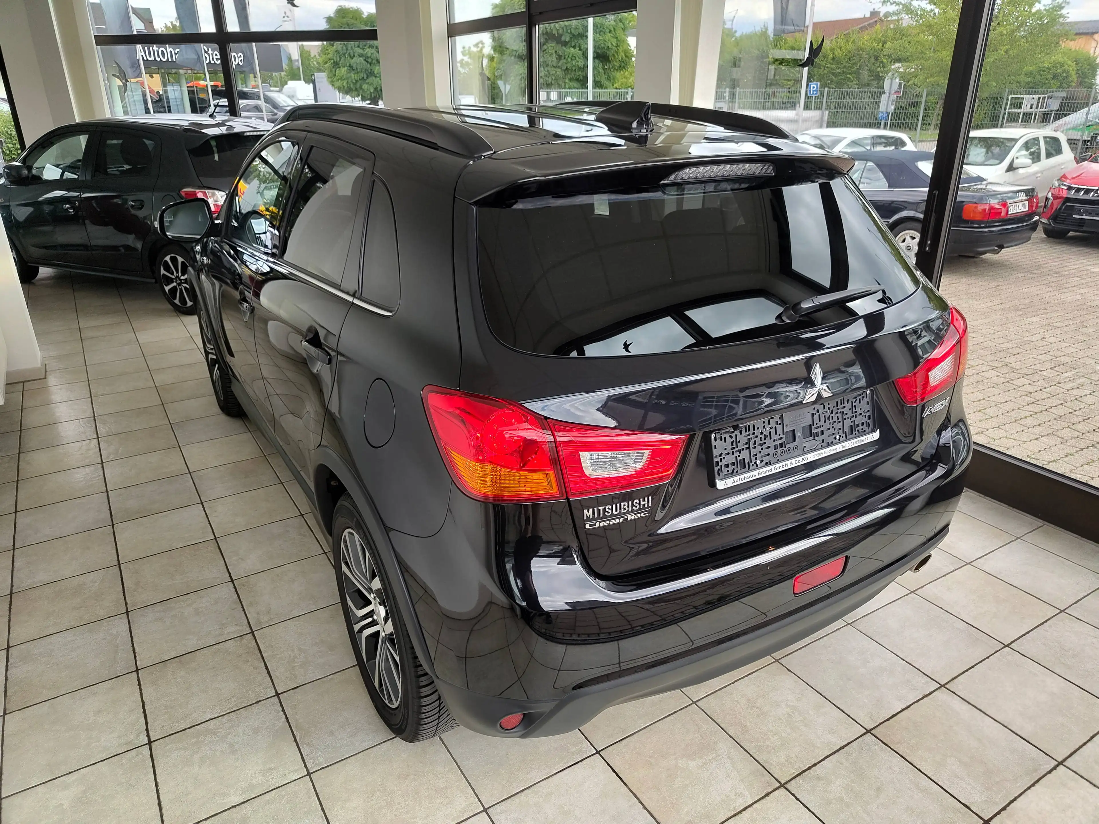 Mitsubishi ASX Edition 100+ mit Allwetterreifen — photo 5