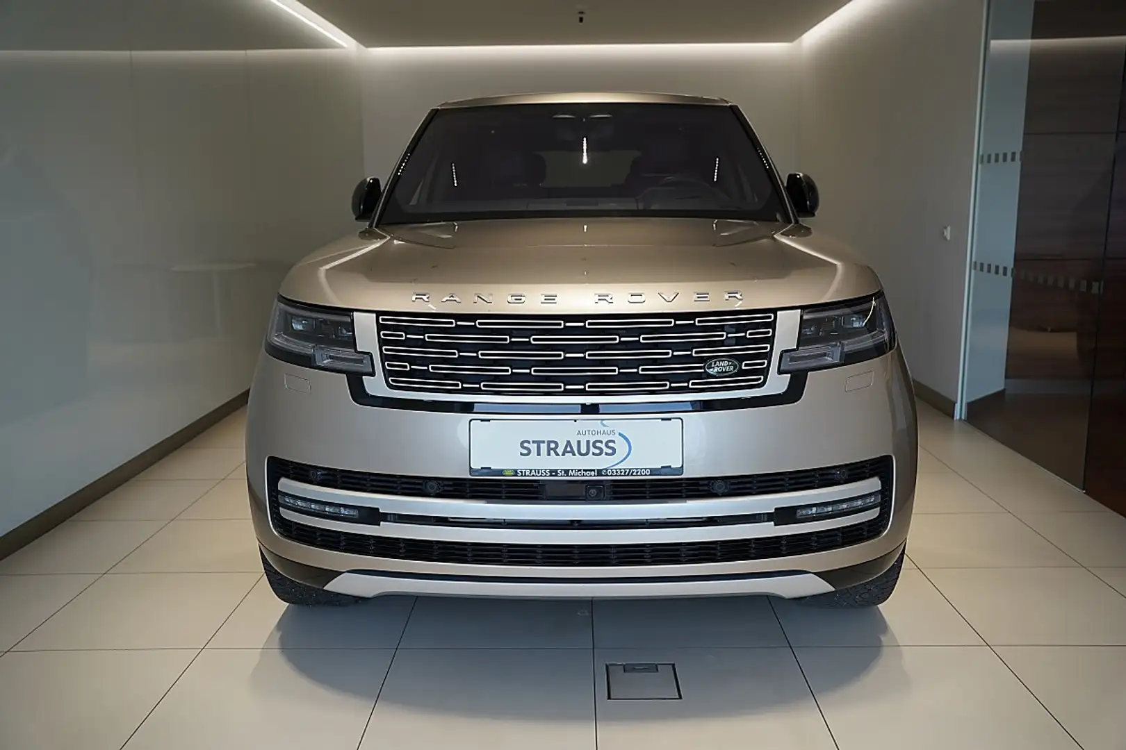 Land Rover Range Rover 3.0 P440e PHEV AWD LWB Autobiography Gold - 2