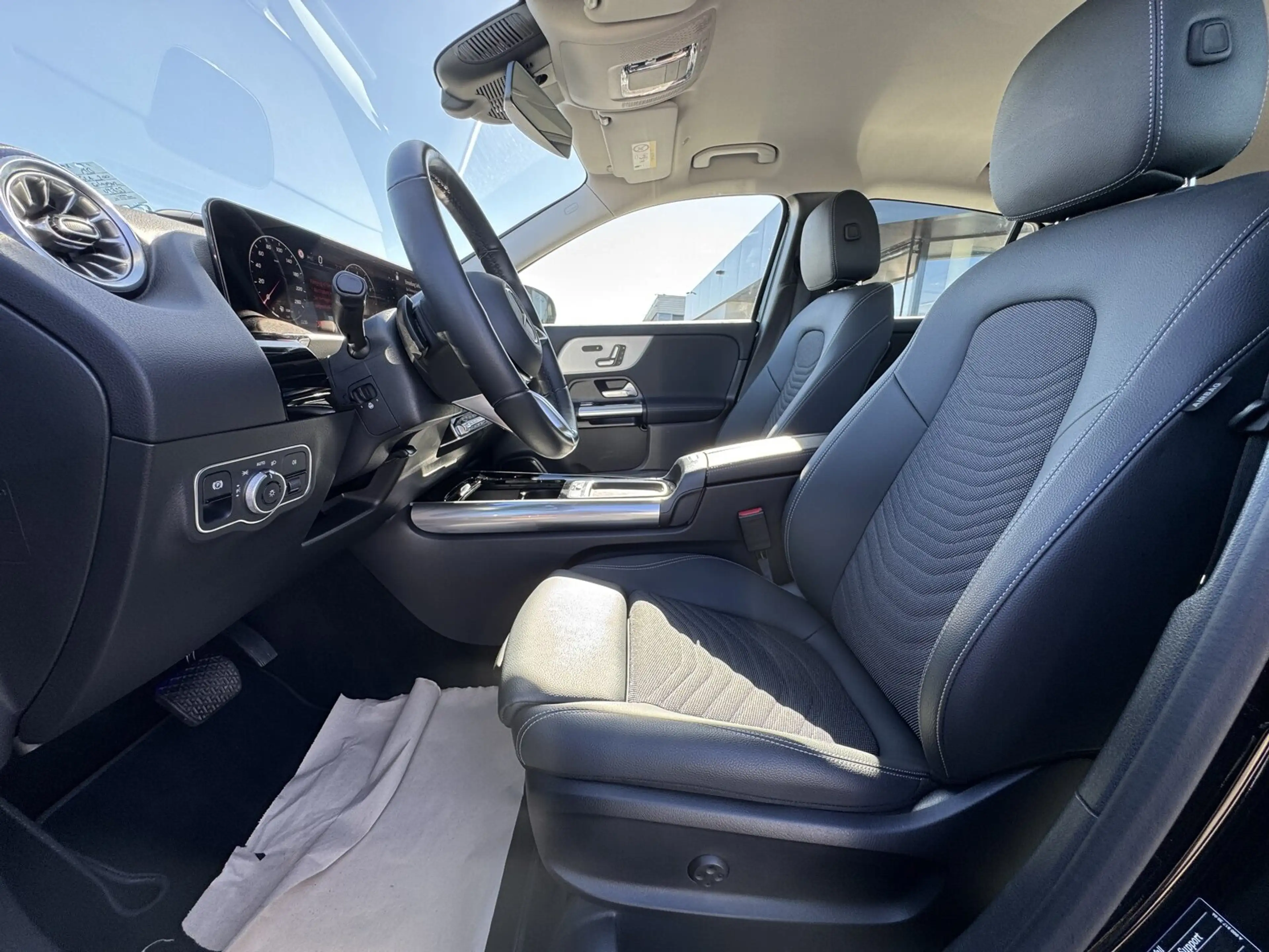 Mercedes-Benz GLA 200 GLA 200 PROGRESSIVE NAVI+LED+KAM+ASSIST+KEYLESS+ — photo 10