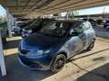 Lancia Ypsilon 1.0 firefly hybrid Silver Plus s&s 70cv Blau - thumbnail 4