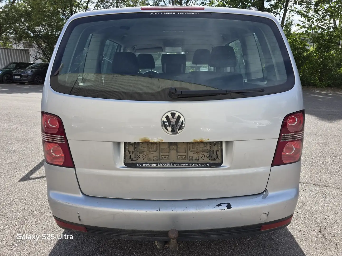 Volkswagen Touran 1.9 TDI Trendline Grau - 2