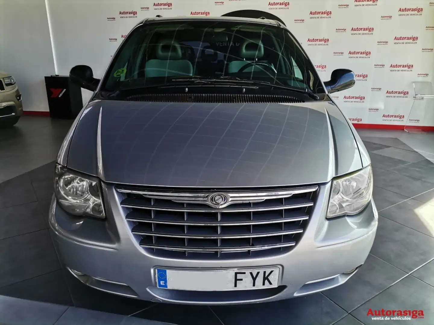 Chrysler Voyager Grand 2.5CRD SE Beige - 1