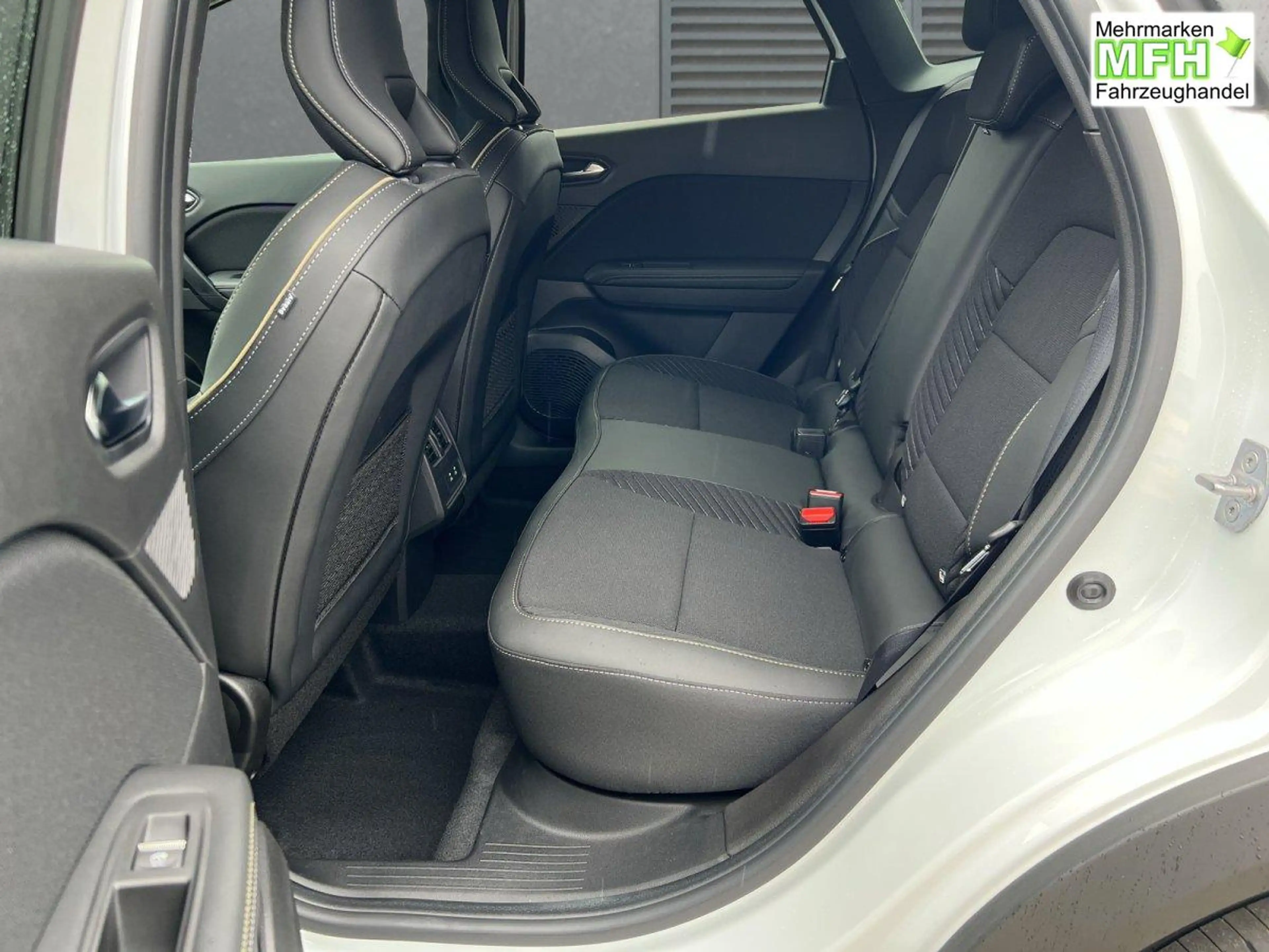 Renault Symbioz Iconic SHZ LKHZ E-TECH 160 116 kW (158 PS), Aut... — photo 5