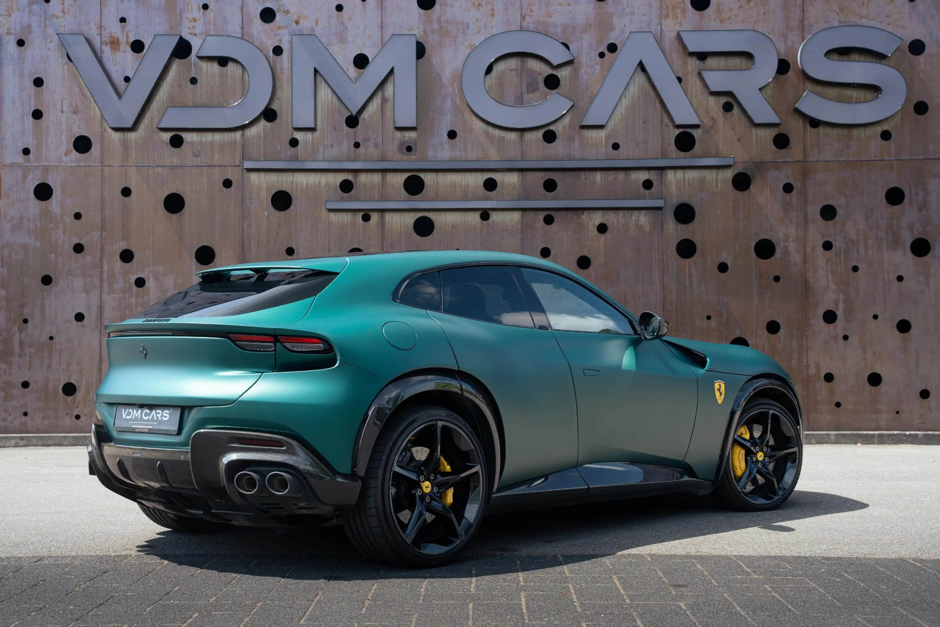 Ferrari Purosangue 6.5 V12 | Atelier | Full Carbon | Massage | Verde — photo 6