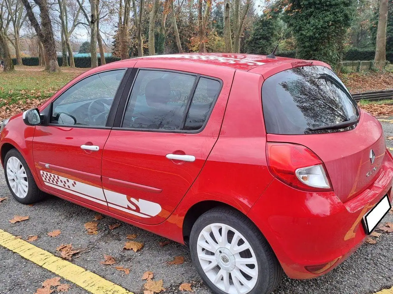 Renault Clio Citadine 3 portes — photo 3