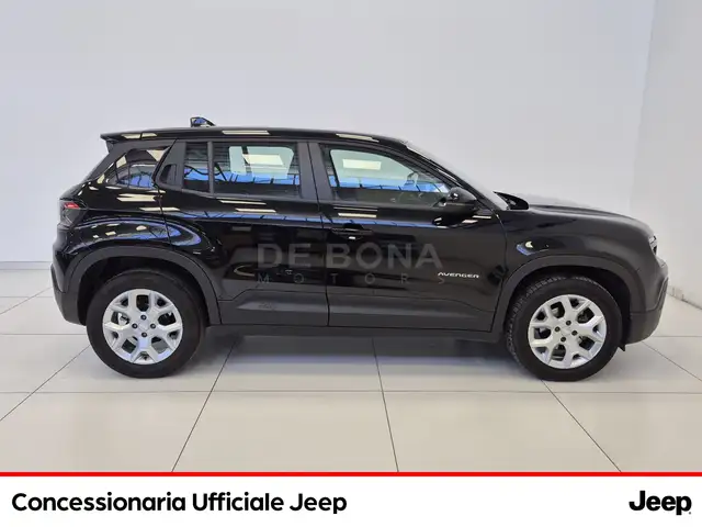 Jeep Avenger view 6