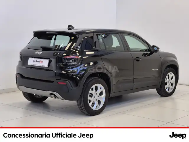 Jeep Avenger view 4