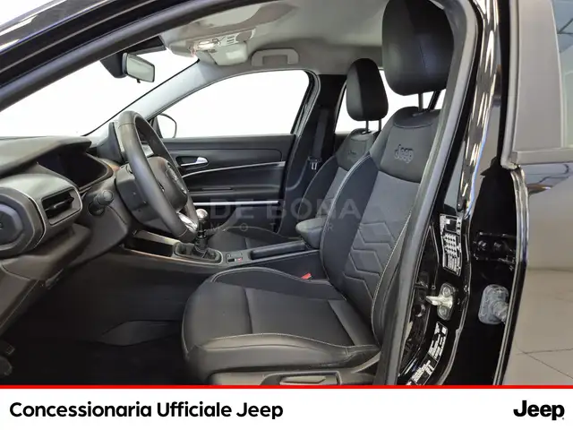 Jeep Avenger view 7