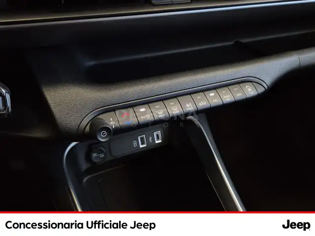 Jeep Avenger view 15