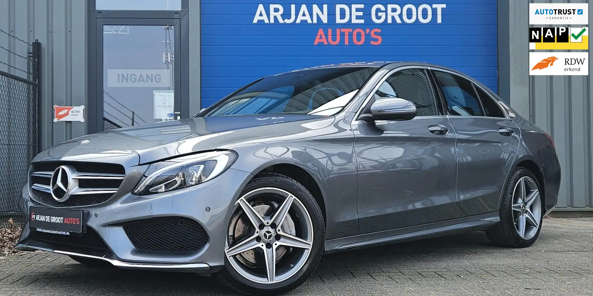 Mercedes-Benz C 180 156PK AMG line Navi Cruise Ecc Trekhaak LED Leder Grijs - 1