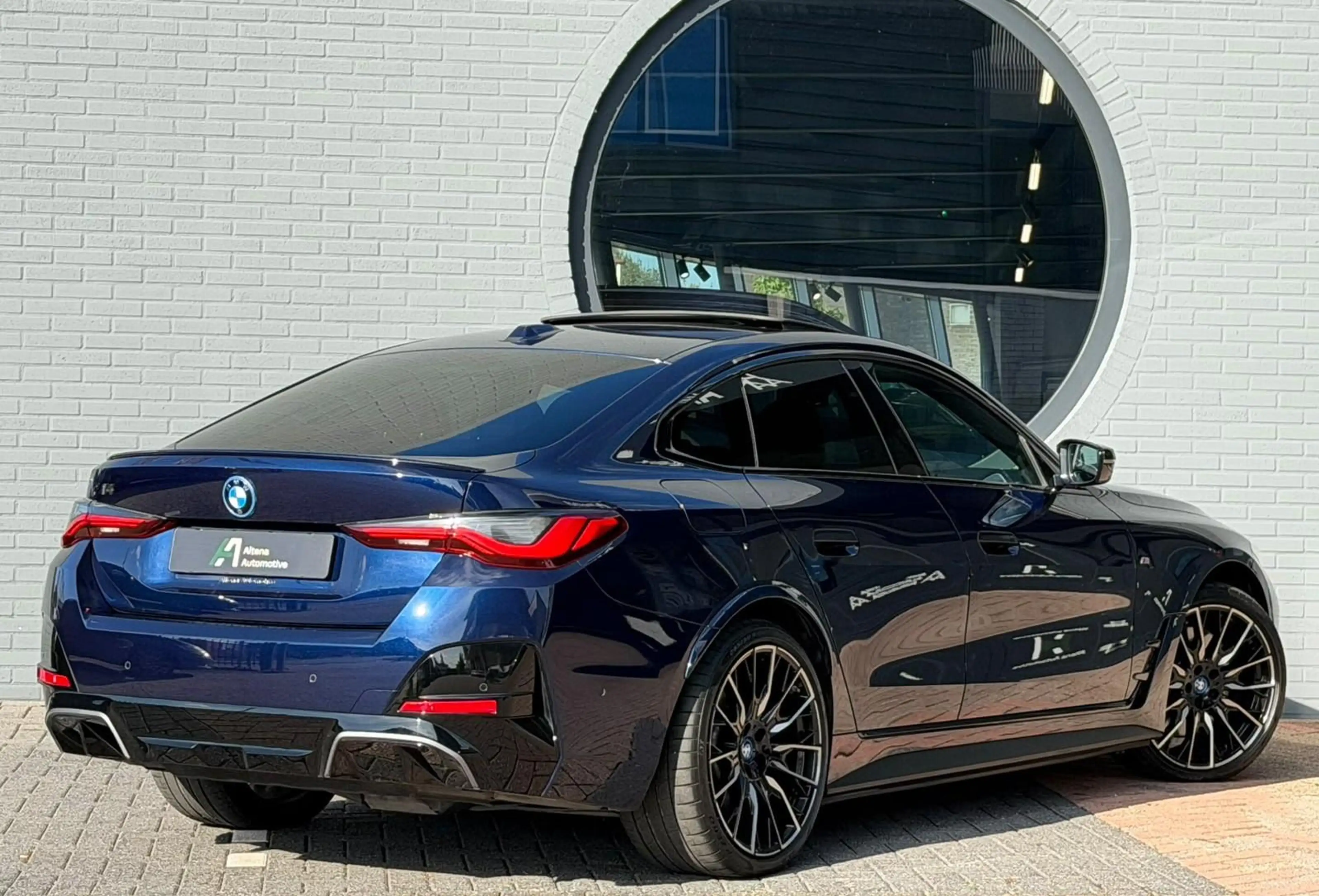 BMW i4 M50 84 kWh BTW, glazen schuif kantel dak, stoelver — photo 2