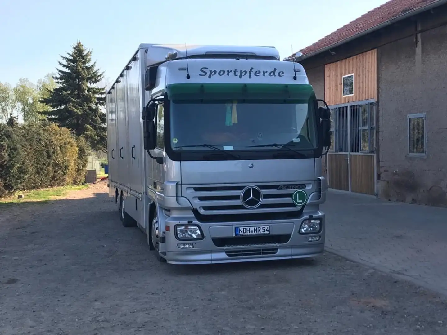 Mercedes-Benz Actros Silber - 2