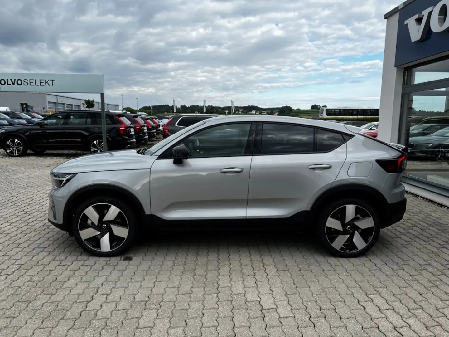 Volvo C40 Recharge Single Motor Plus Extended Range StandHZG Argent - 2