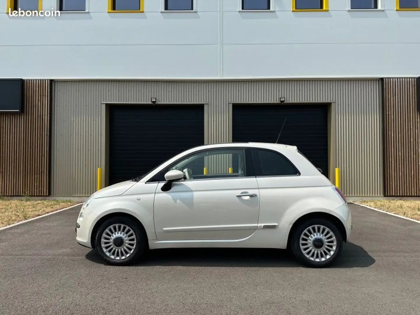 Fiat 500 1.4 16V 100CH LOUNGE DUALOGIC GPS Wit - 2
