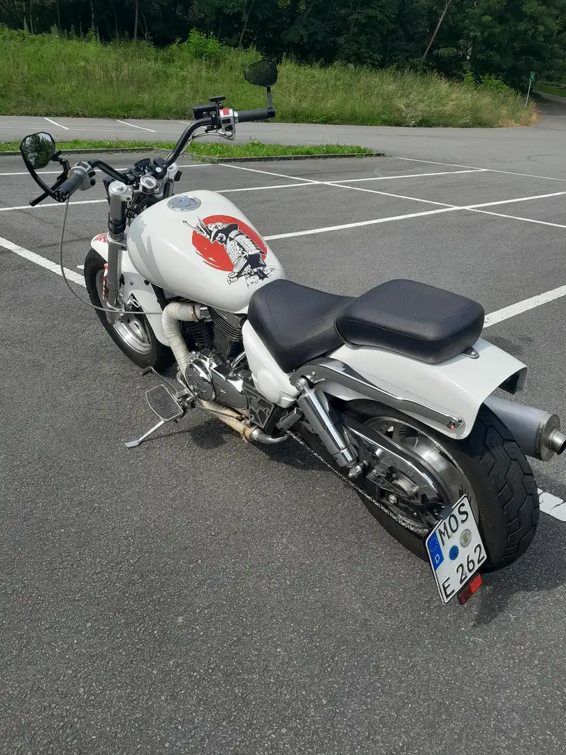 Suzuki VZ 800 Marauder Weiß - 1
