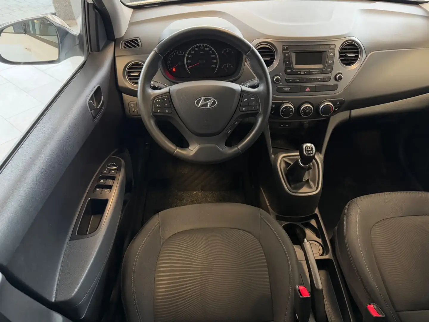 Hyundai i10 Trend Tempomat Klimaanlage Sitzheizung Weiß - 2