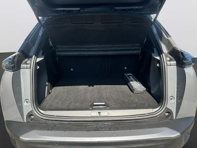 Peugeot 2008 view 8