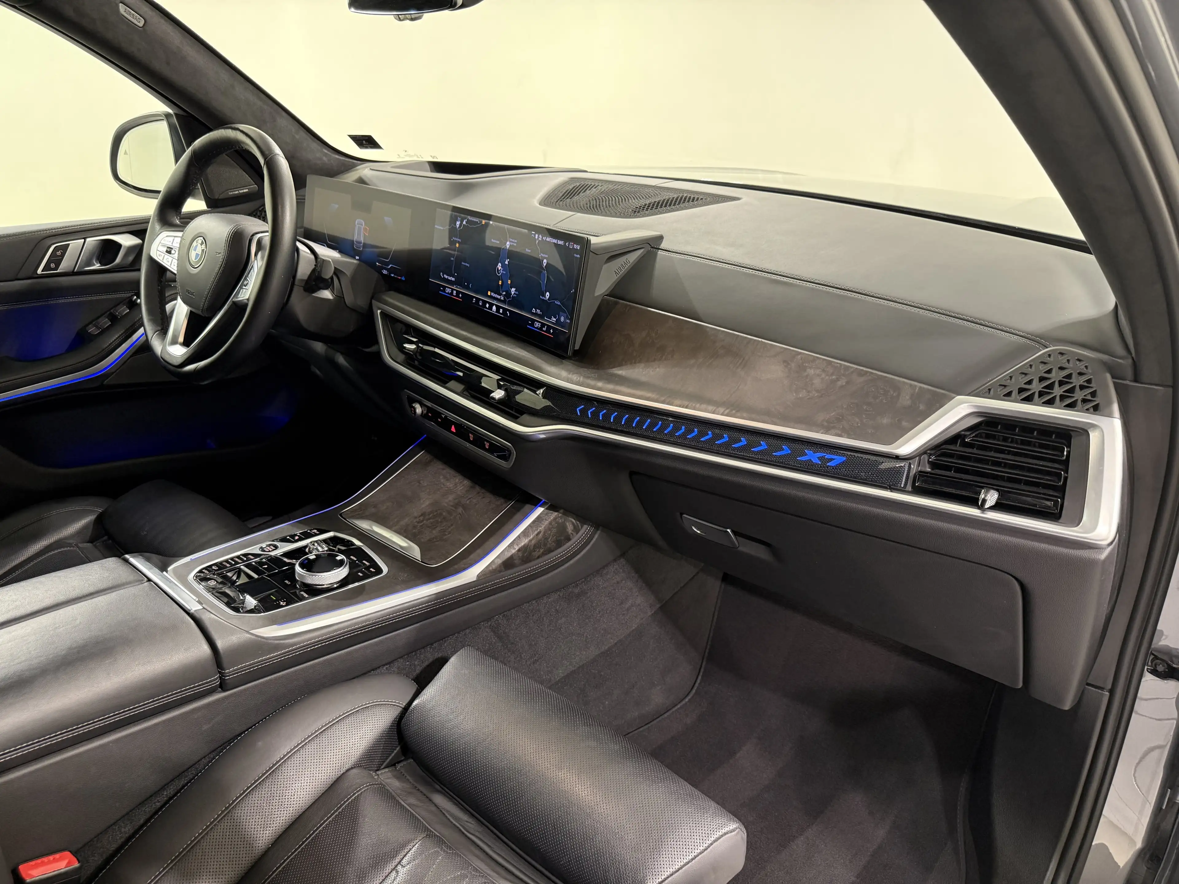 BMW X7 xDrive40d Standhzg AHK ACC 360 HUD HK — photo 10