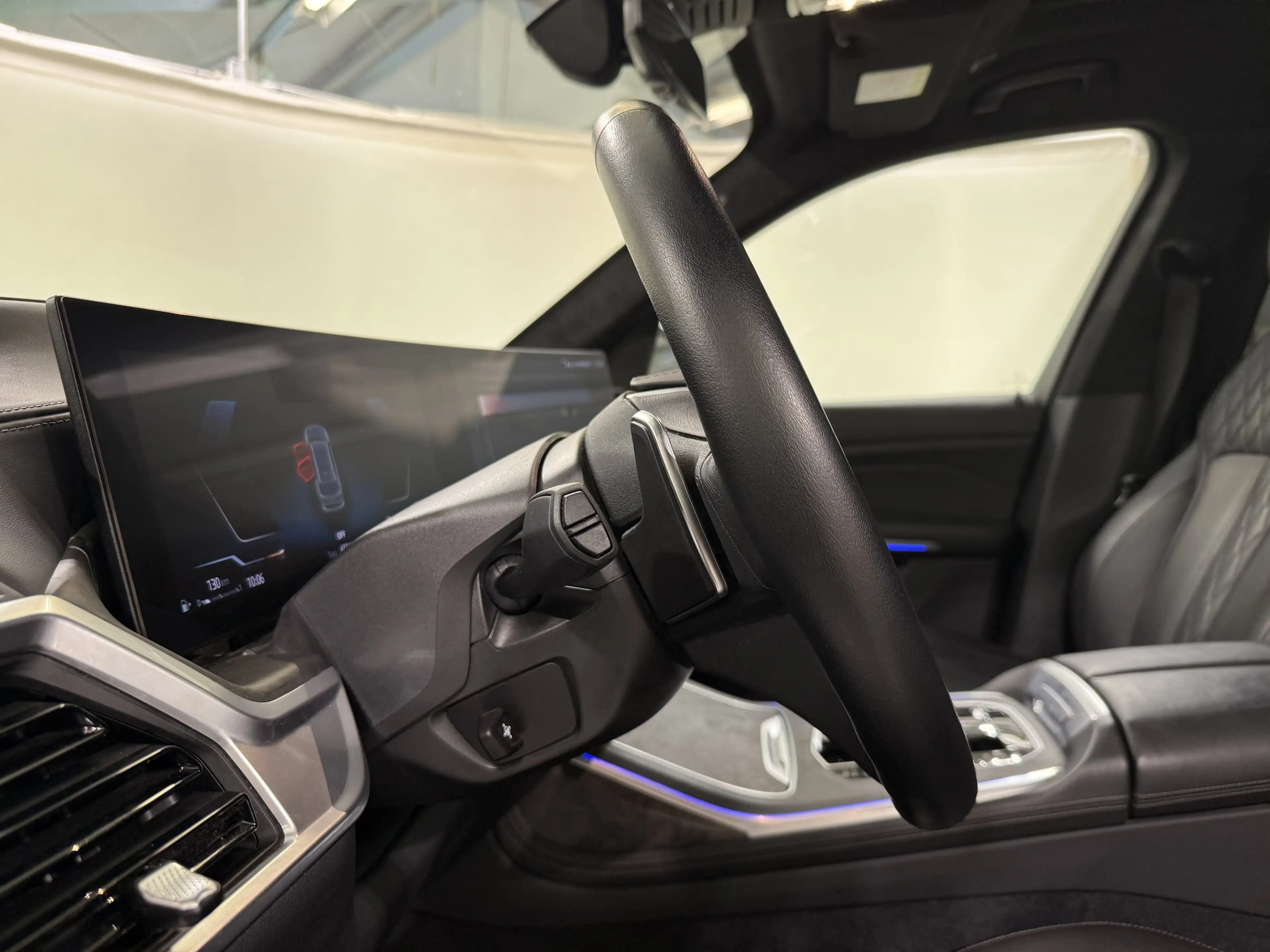 BMW X7 xDrive40d Standhzg AHK ACC 360 HUD HK — photo 14